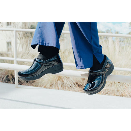 XP 2.0 CLOGS - BLACK PATENT Dansko