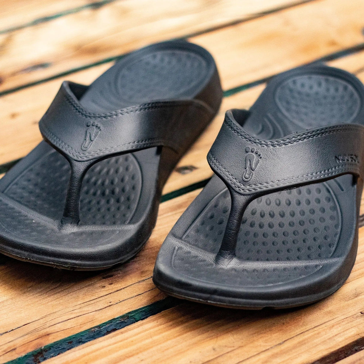 Cascade Flip Flop - Black Nuusol